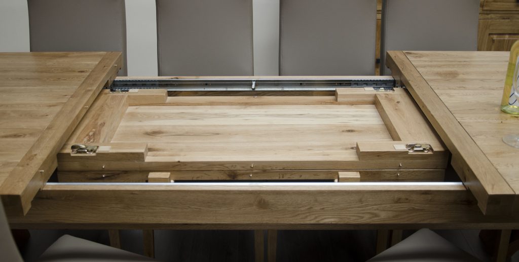 Deluxe Solid Oak Extending Dining Table - Extending