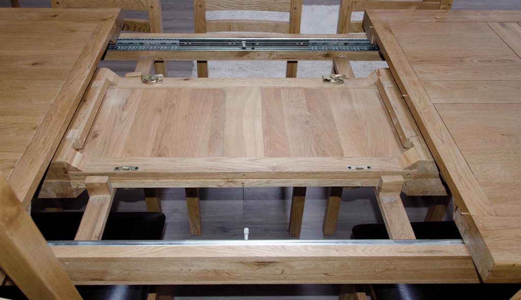 Deluxe Solid Oak Twin Leaf Extending Dining Table