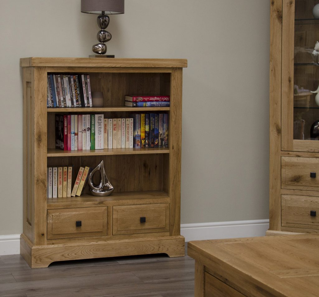 Deluxe Solid Oak Small Bookcase