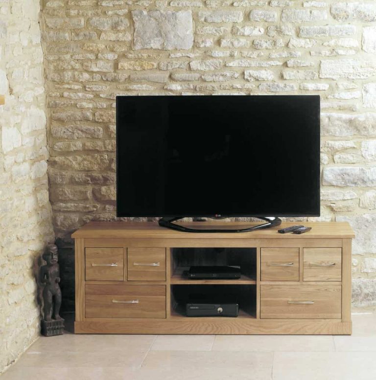 Baumhaus Mobel Oak Widescreen TV Cabinet