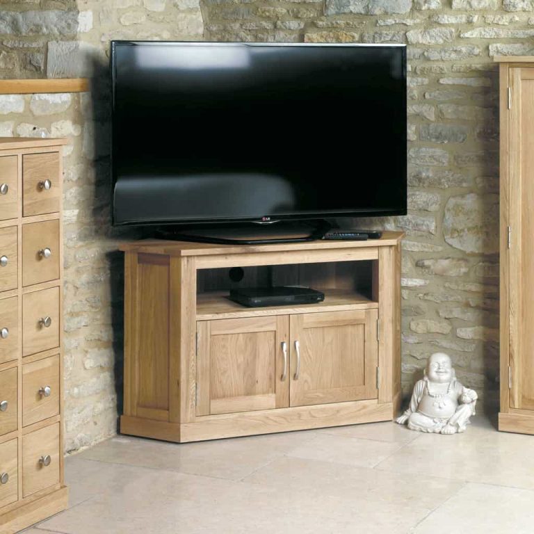 Baumhaus Mobel Oak Corner TV Cabinet