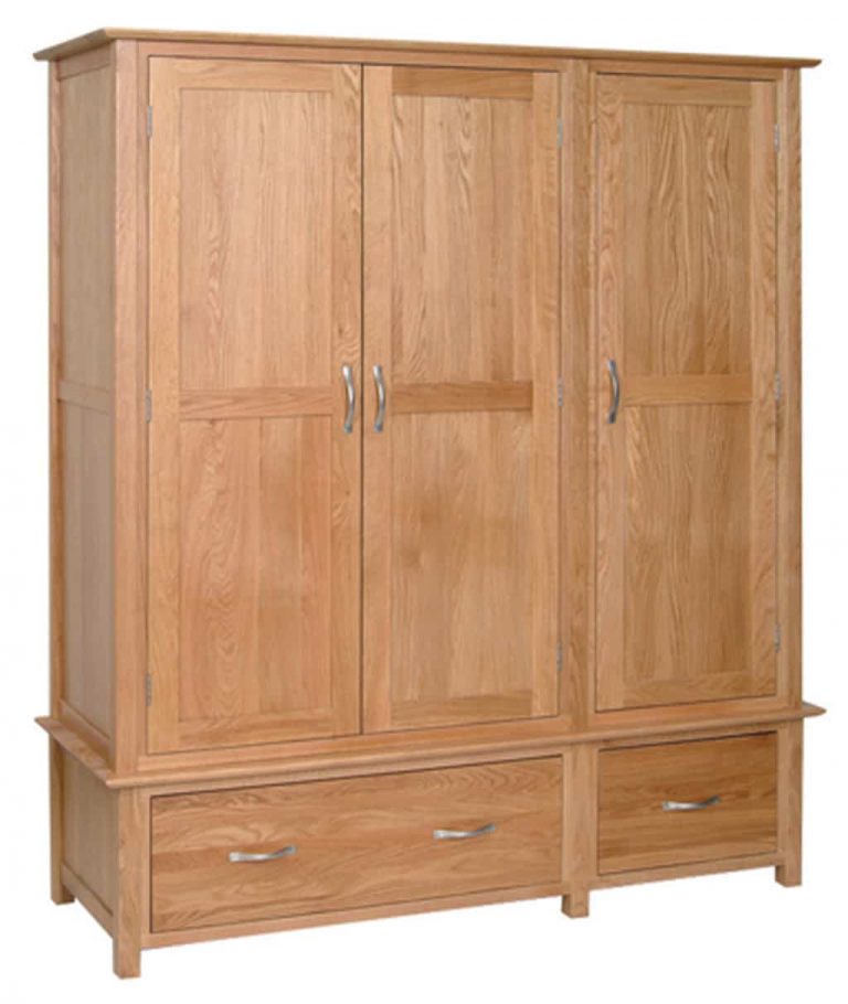 Devonshire New Oak Triple Wardrobe With 3 Doors & 2 Drawers